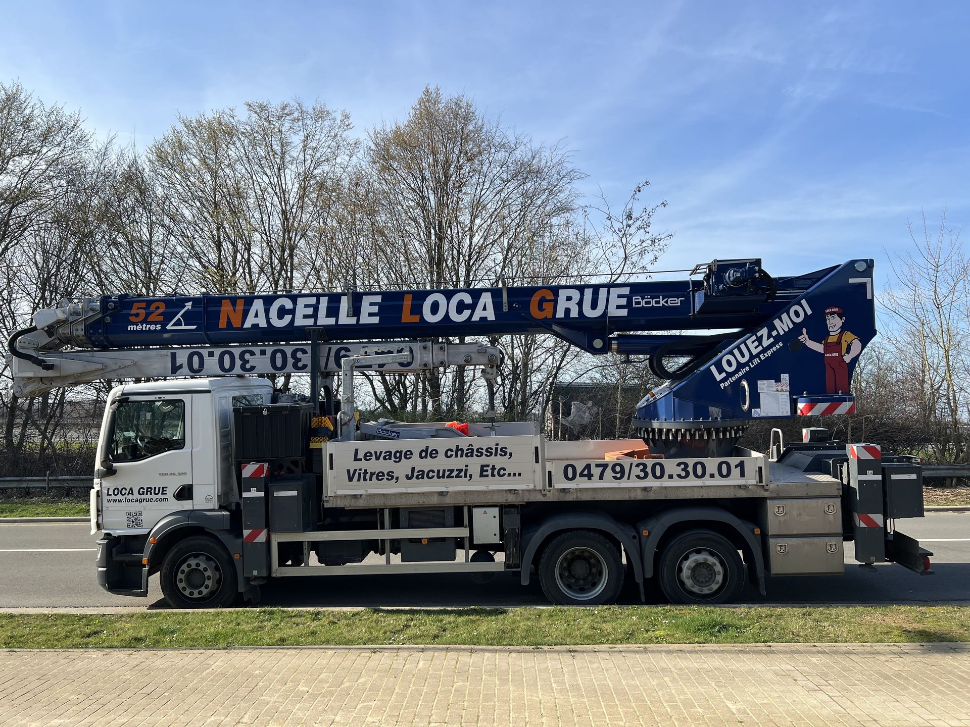 Grues sur camion AK44 et AK52 Loca Grue